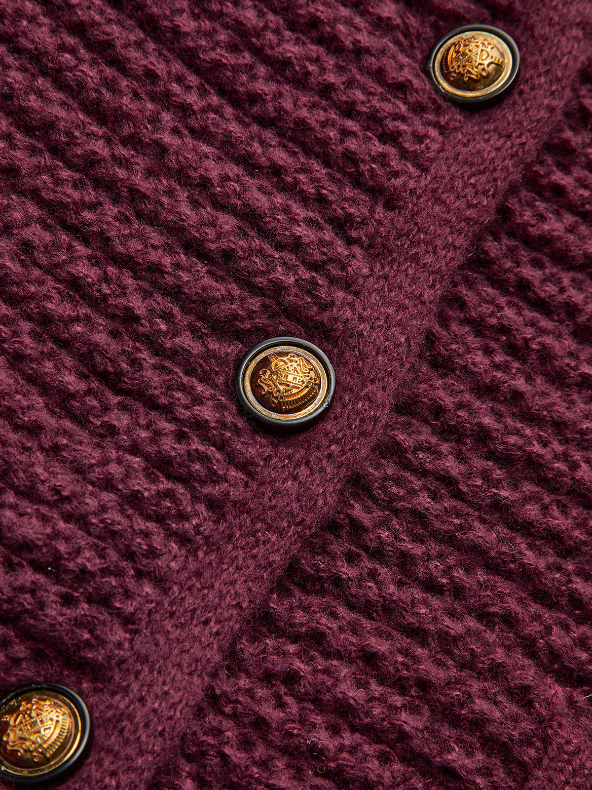 Bequeme kurze Strickjacke mit Brustbereich