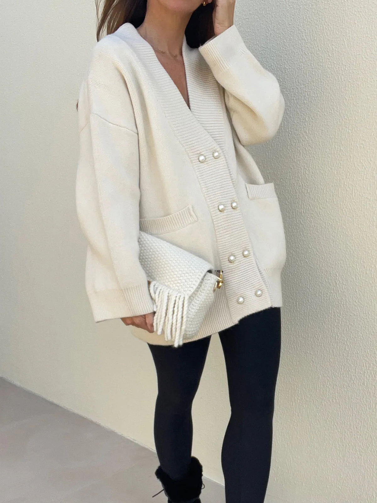 Stilvoller V-Ausschnitt-Cardigan mit Taschen