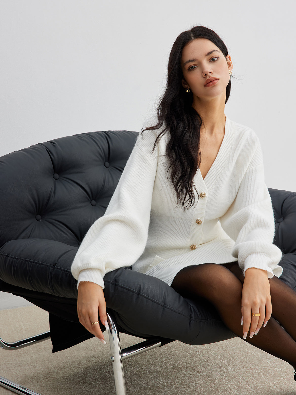 Stylish Buttoned Slit Gathered Cardigan