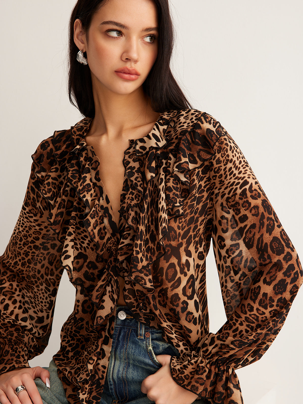 Bluse mit Leopardenmuster und Rüschen