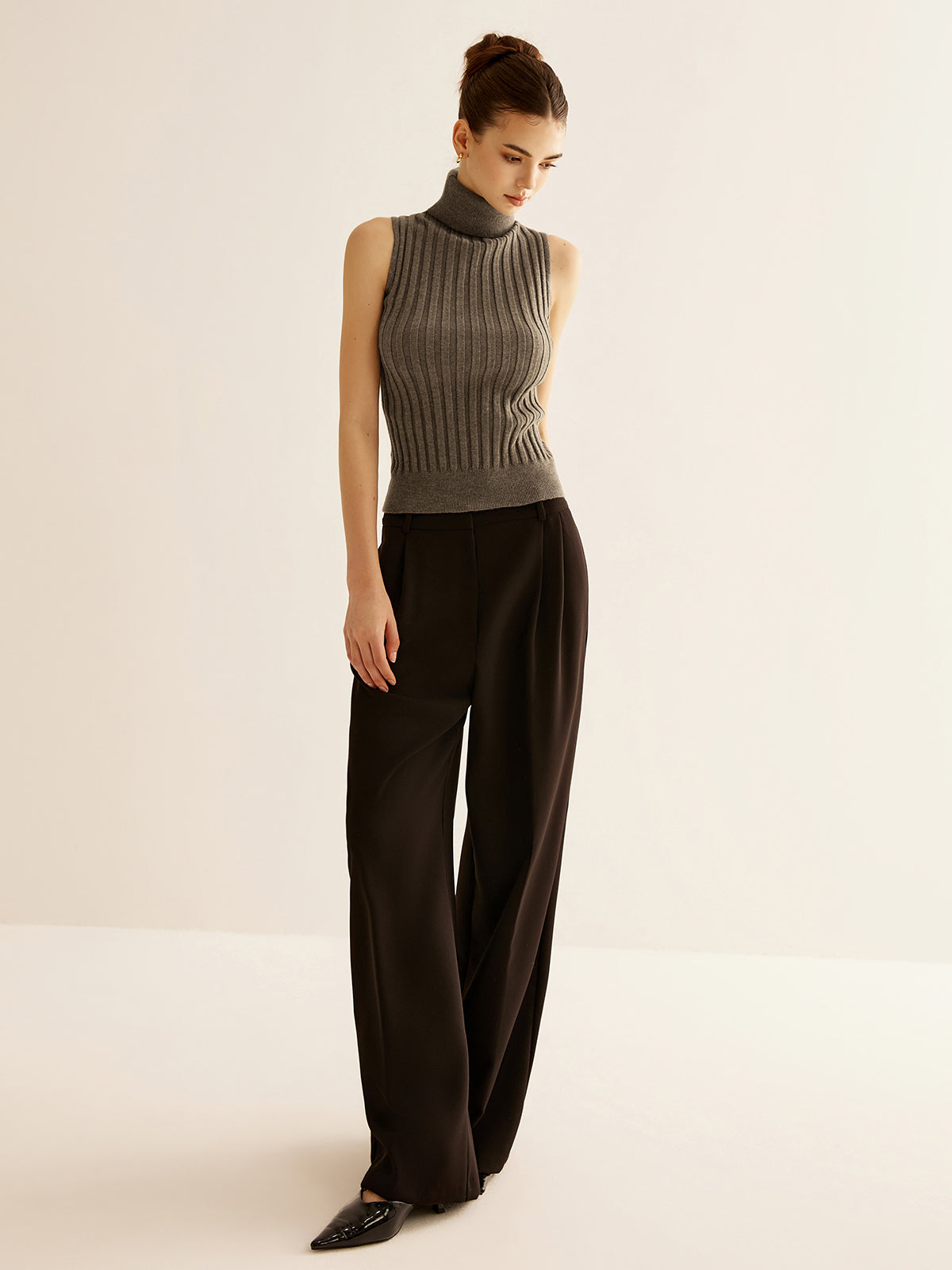 Rollkragenpullover-Weste aus Wollmischgewebe