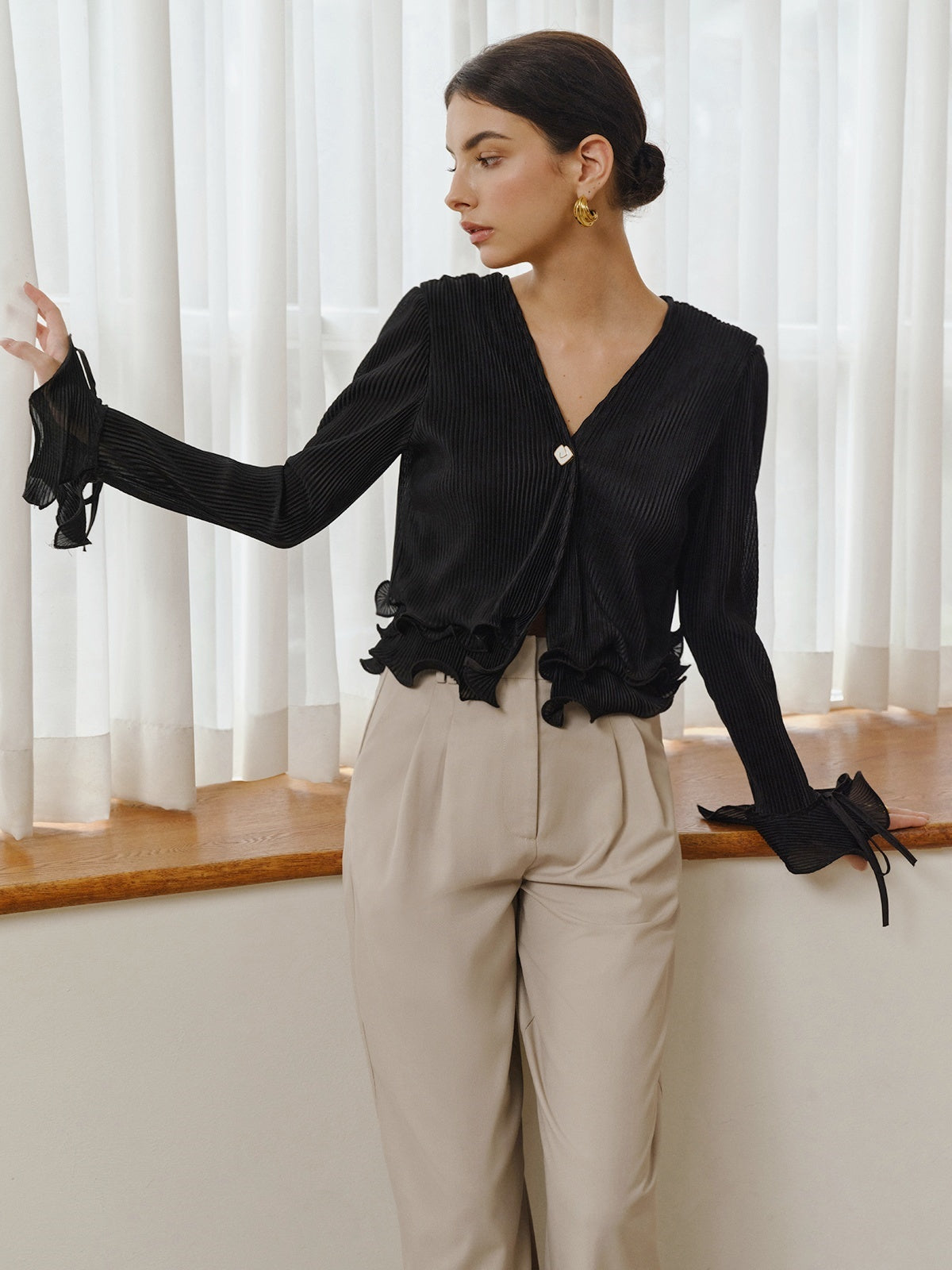 Ruffled Buttoned Pleated Blouse