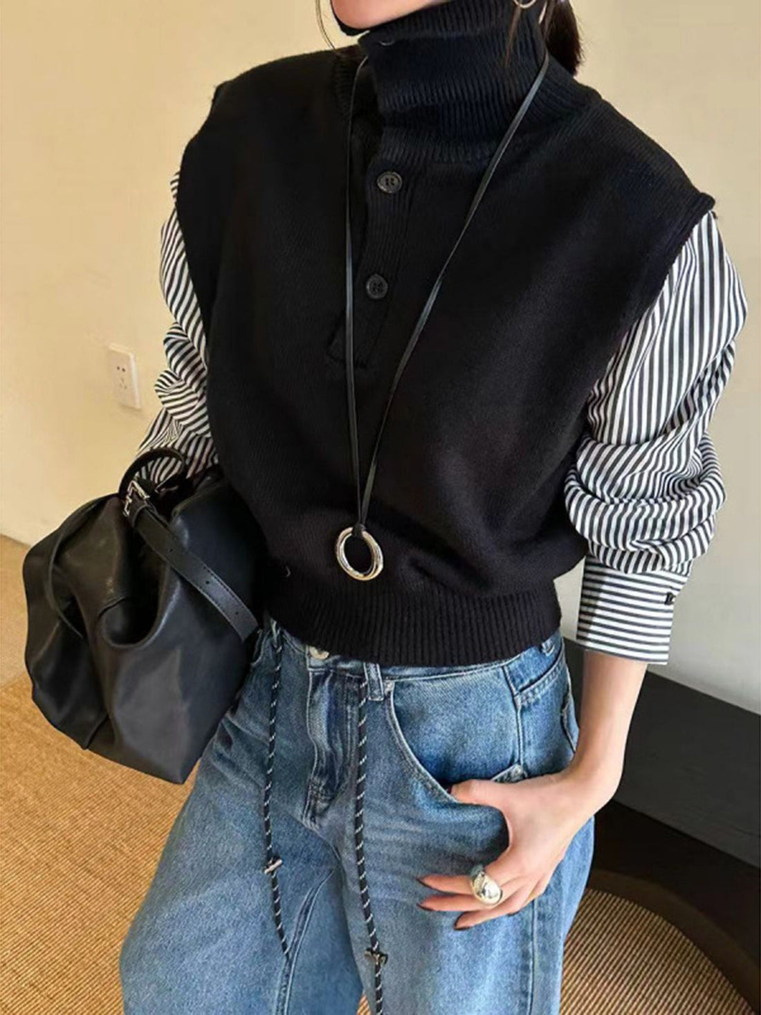 Color Blocking Panel Detail Collar Knit Sweater 