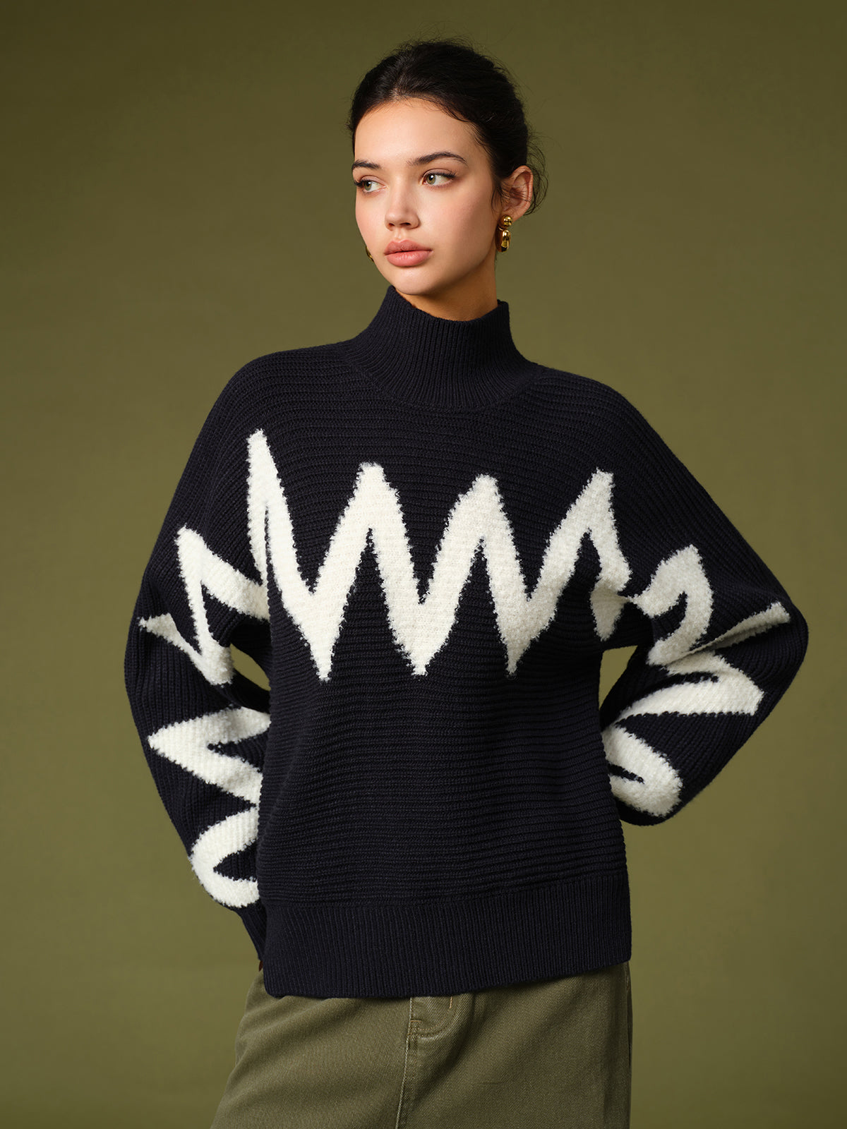 Semi-Neck Sweater with Contrast Trim 