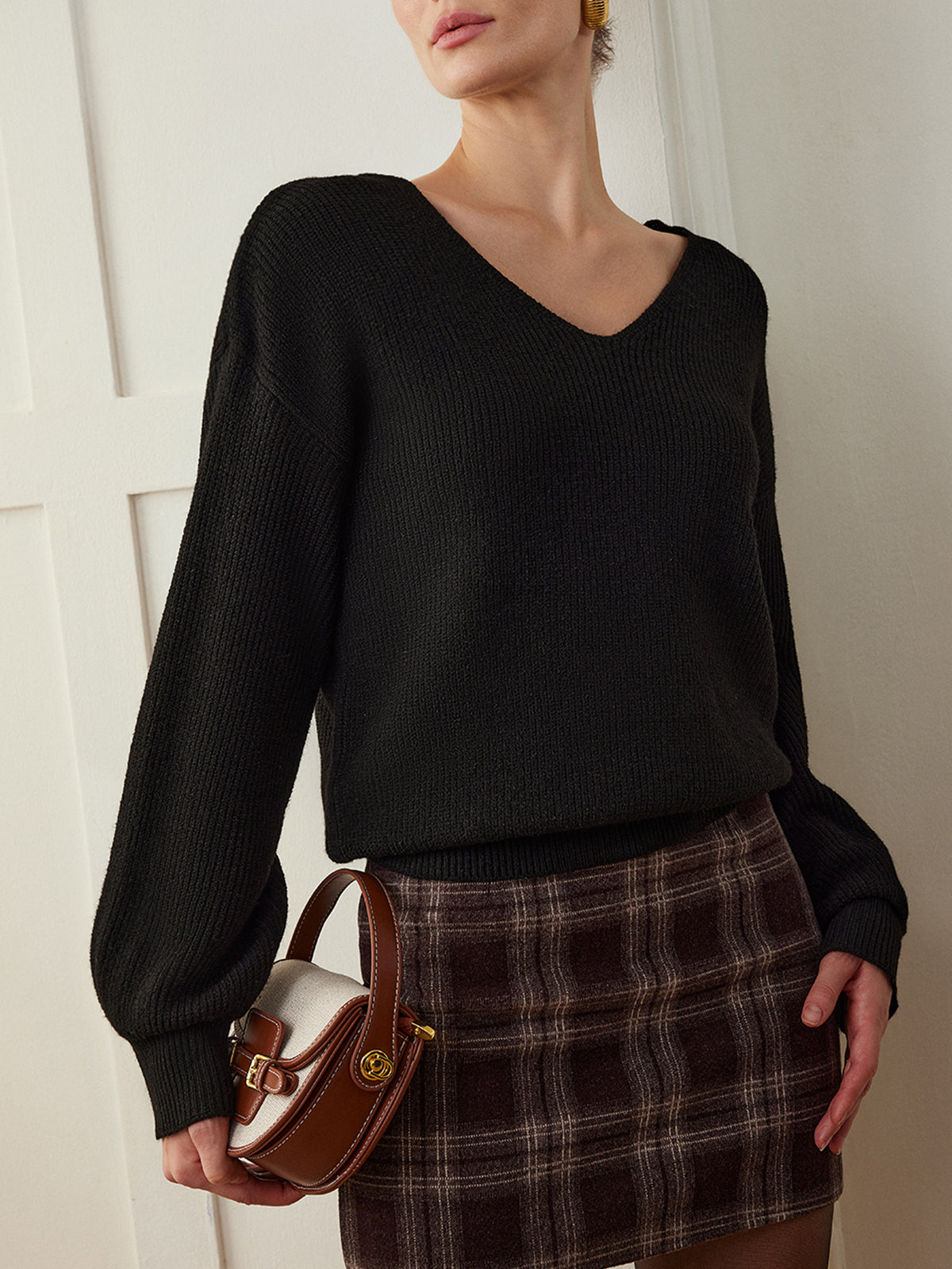 Ribbed V-Neck Sweater with Bow Detail 