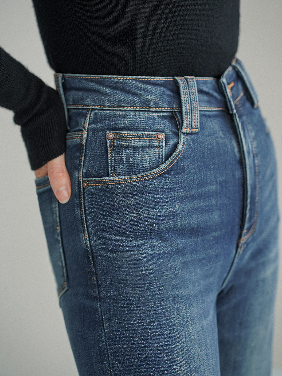 Mid-Waist, Spanish-Style Jeans (Without Belt) 