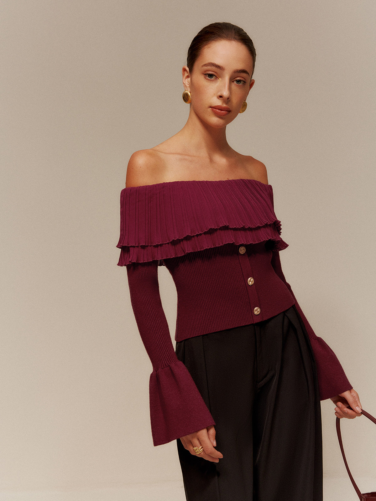Off-the-shoulder pleated ruffled fitted sweater 