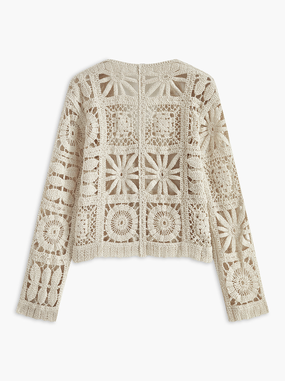 Strickjacke mit Häkelmuster und Knopfleiste