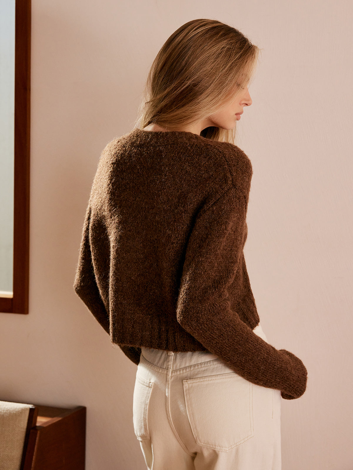 Kurzer Cardigan aus Wollmischung mit V-Ausschnitt