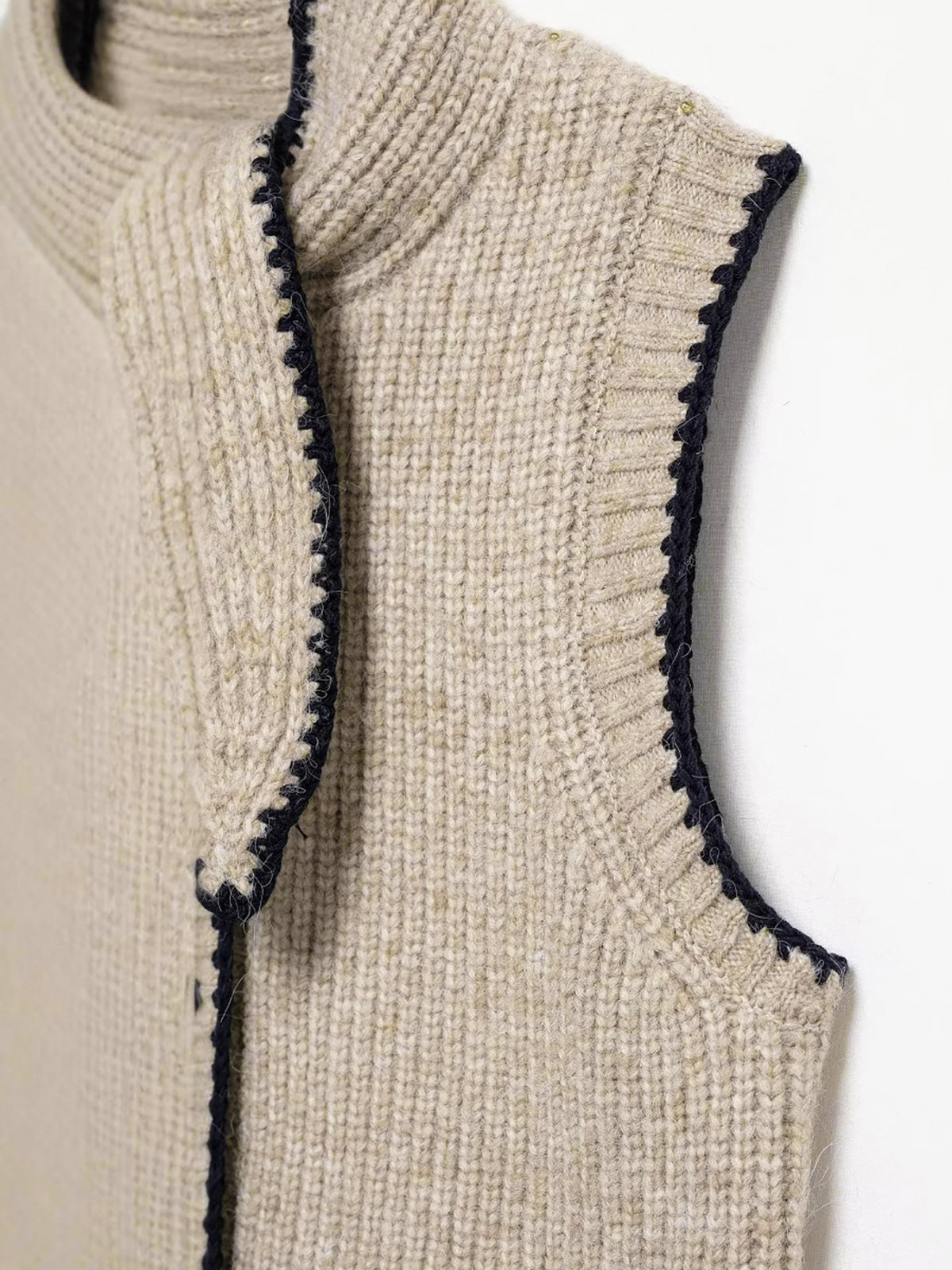 Tie Neck Contrast Trim Buttoned Sweater Vest