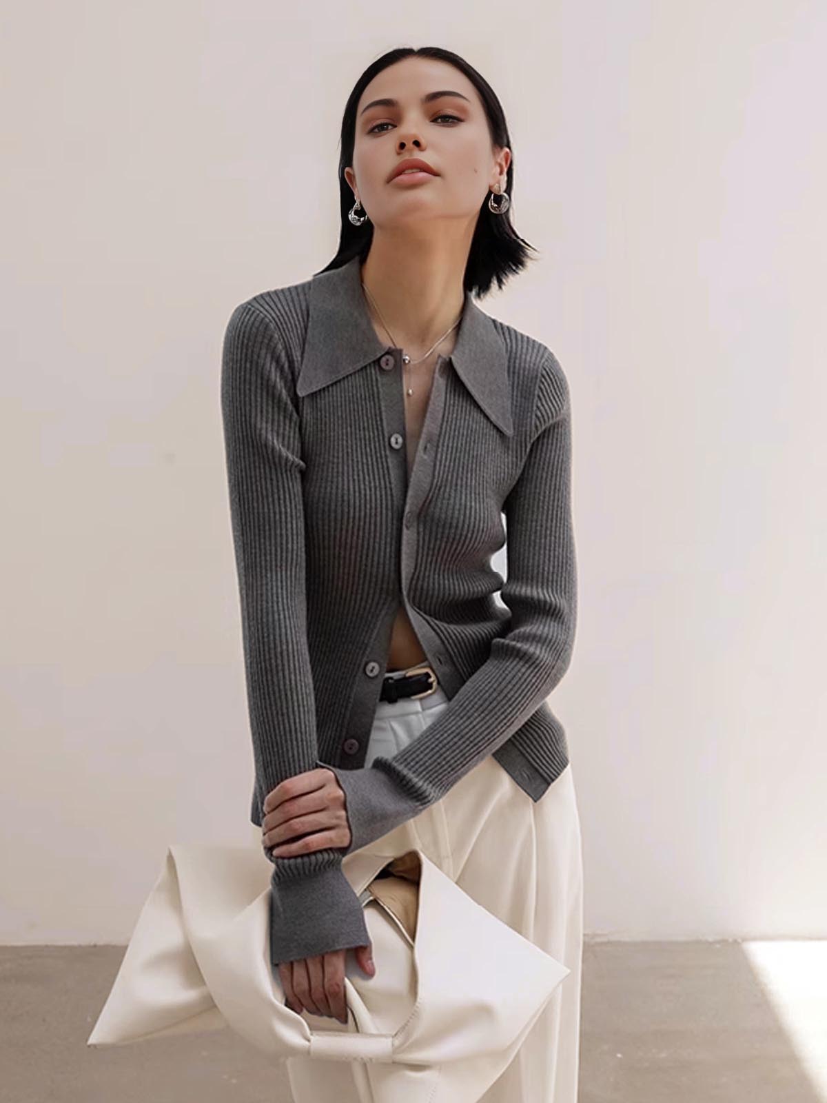 Dünne Strickjacke mit Rippkragen