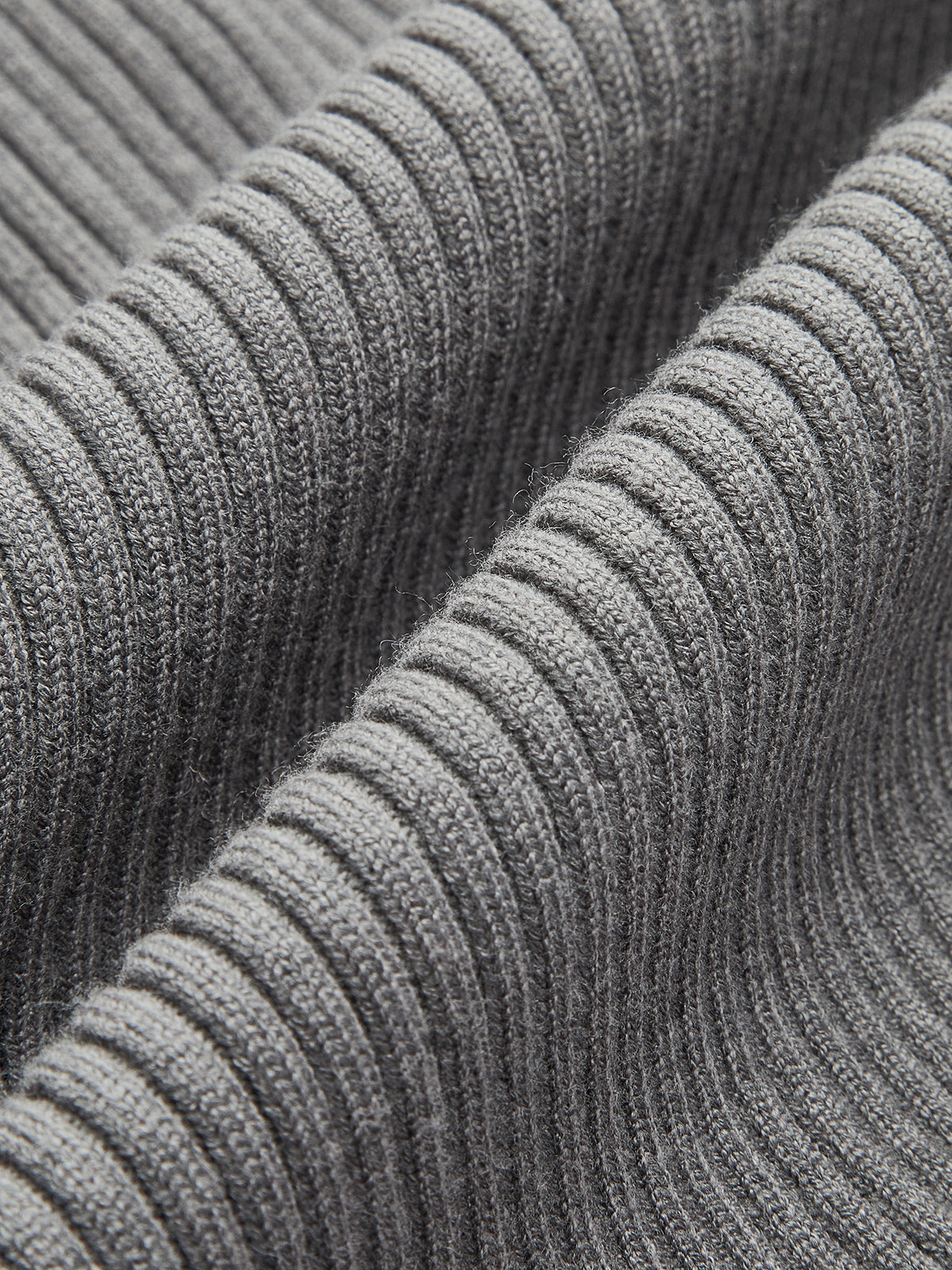 Dünne Strickjacke mit Rippkragen