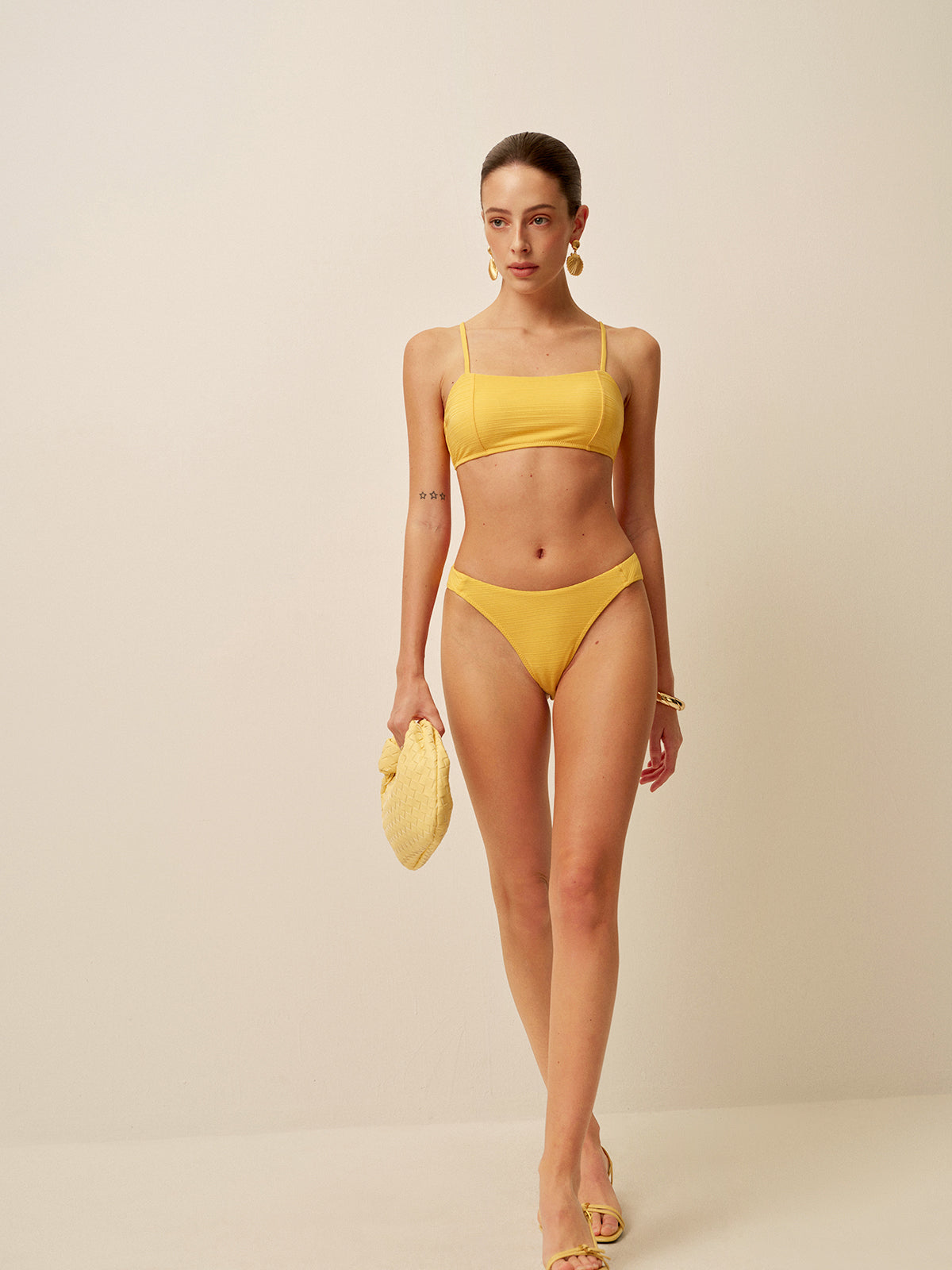 Bikini-Set mit strukturierter Oberfläche und Rundhalsausschnitt