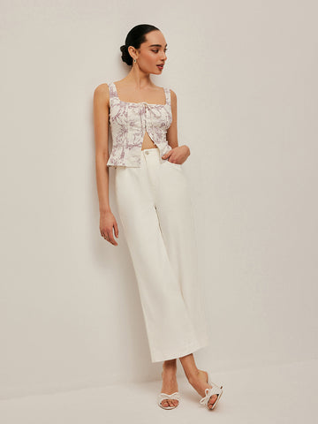 Hochgeschnittene Jeans mit weitem Bein 
