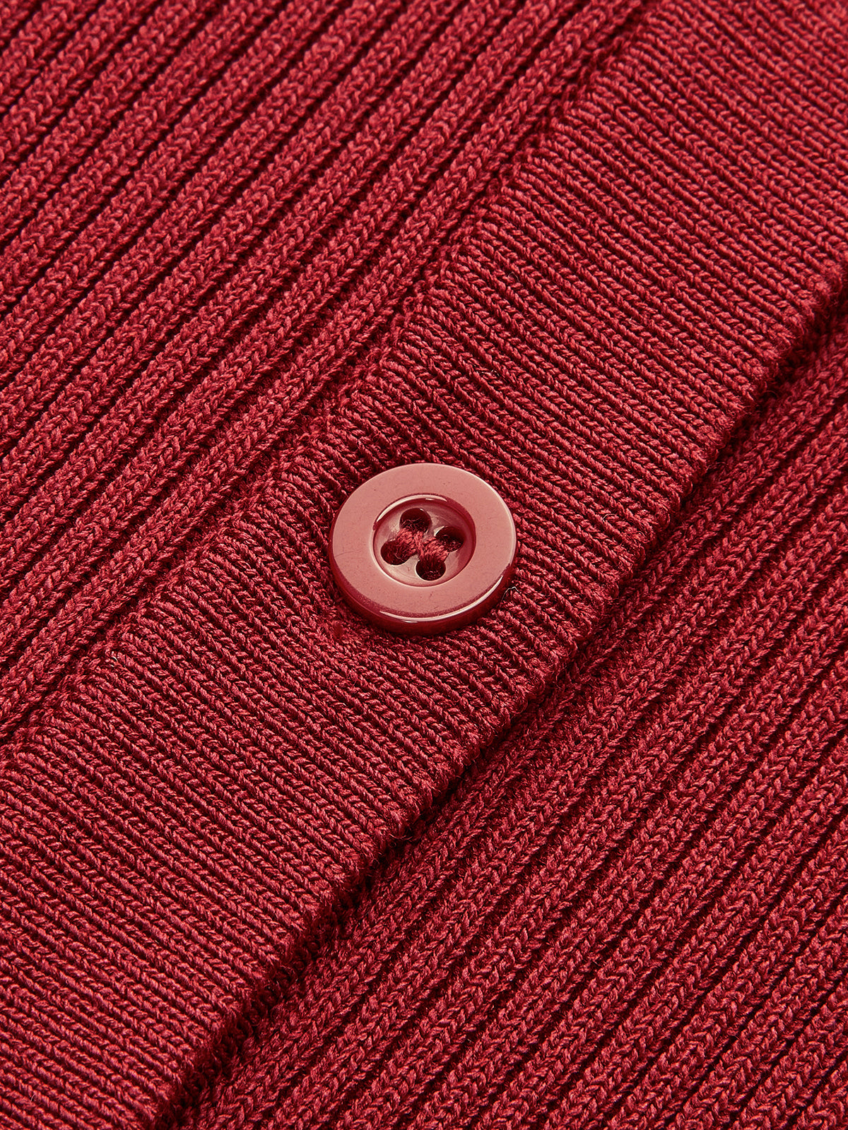 Gerippter, geknöpfter dünner Cardigan