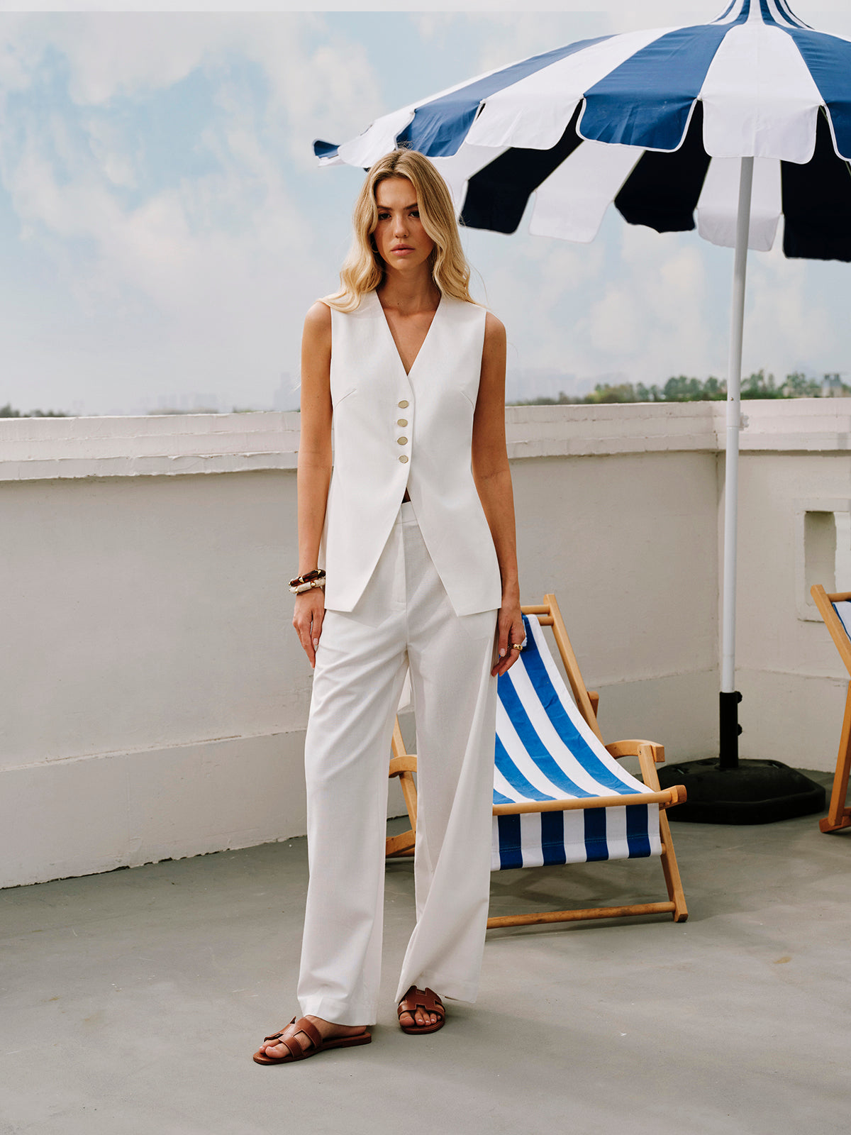 Cotton and Linen Tie-Up Vest