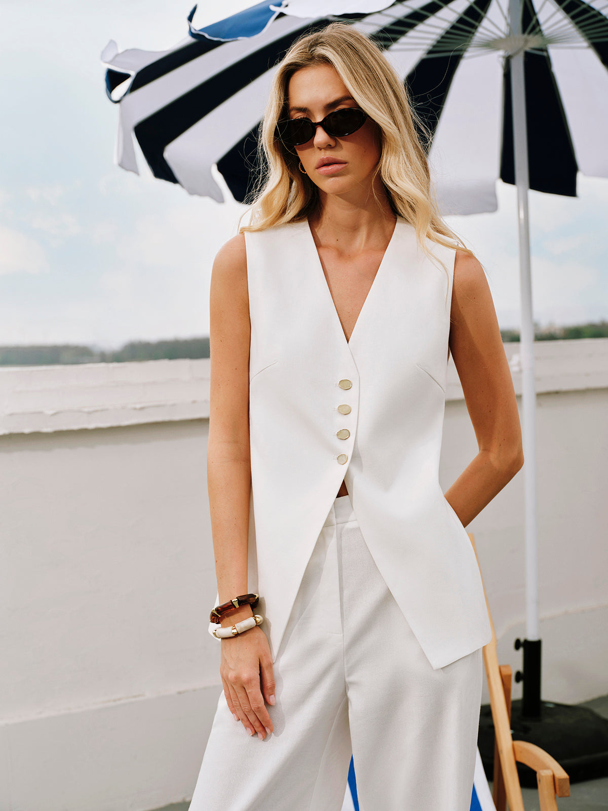 Cotton and Linen Tie-Up Vest