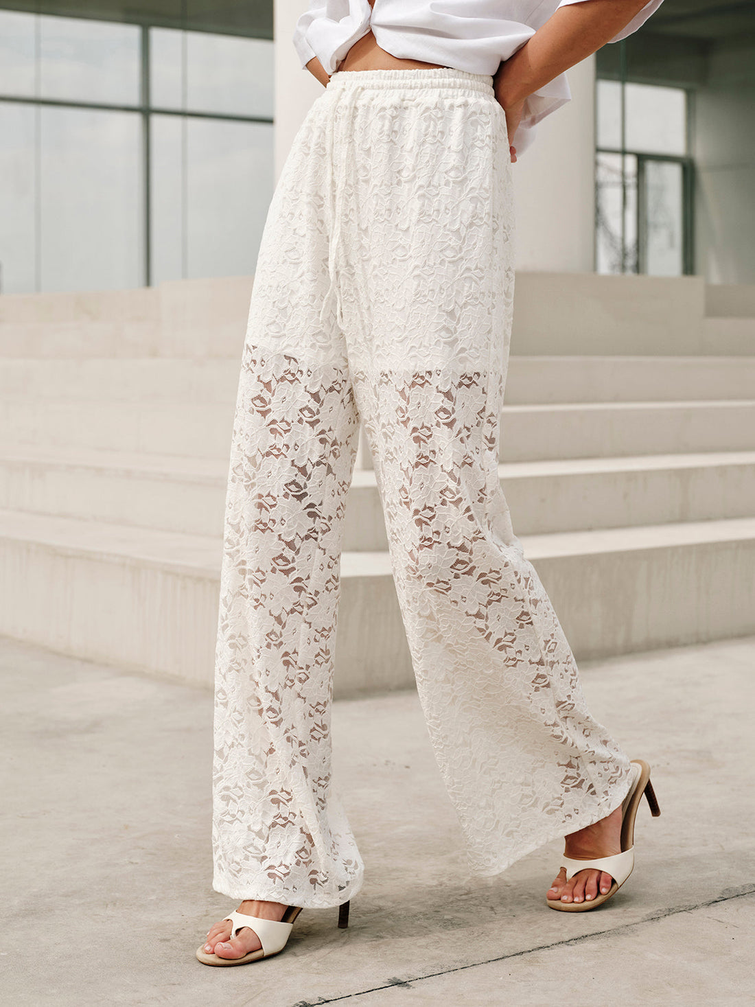 Lace-up Mid-Waist Lace Trousers 