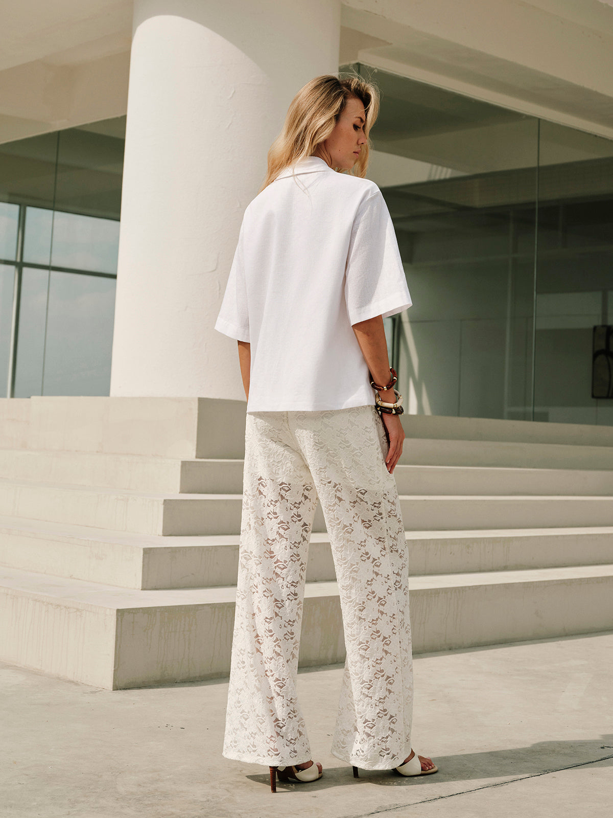 Bluse aus Baumwolle und Leinen mit Metallkragen