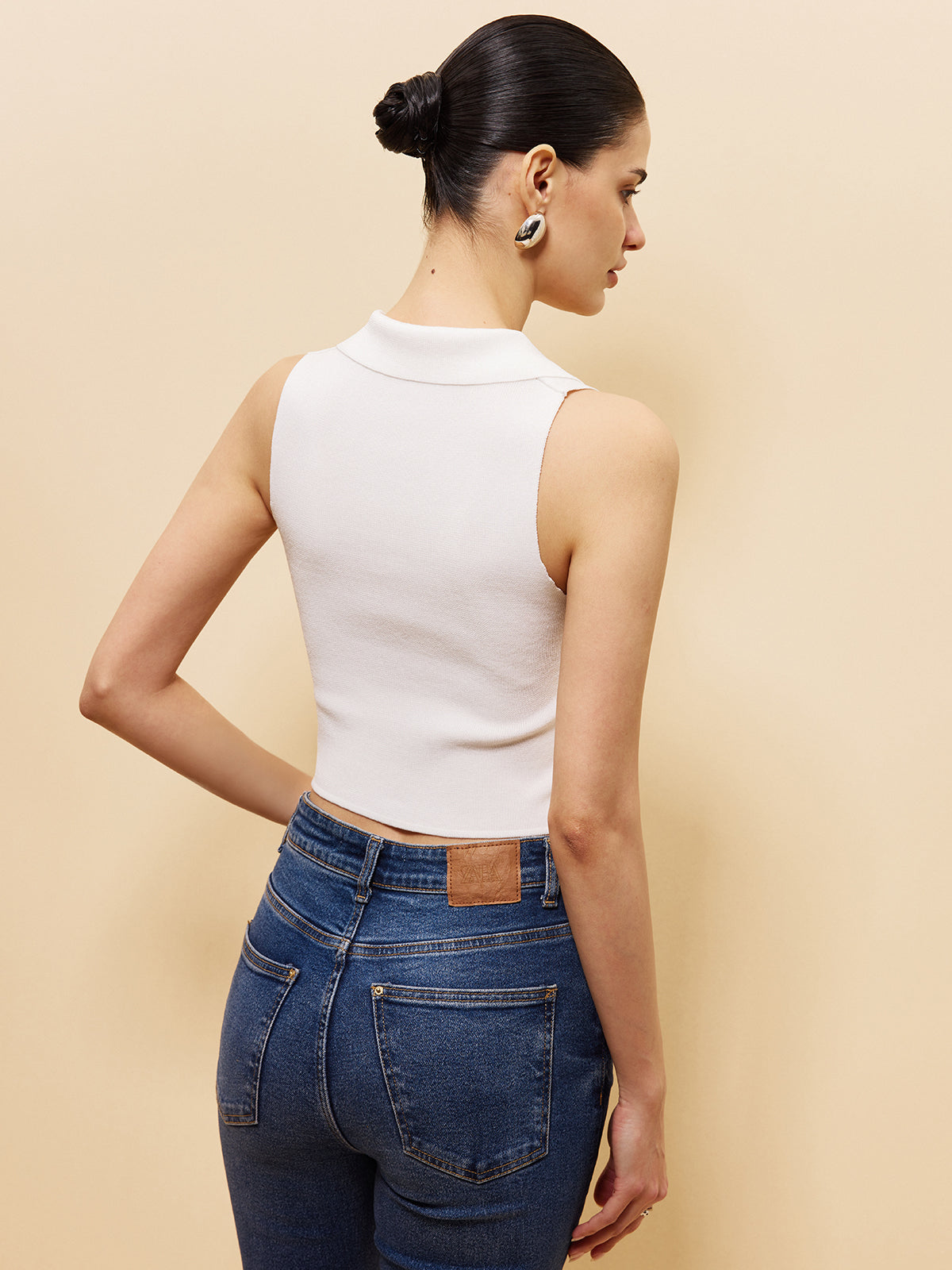 Sleeveless Button-Front Cropped Sweater Vest