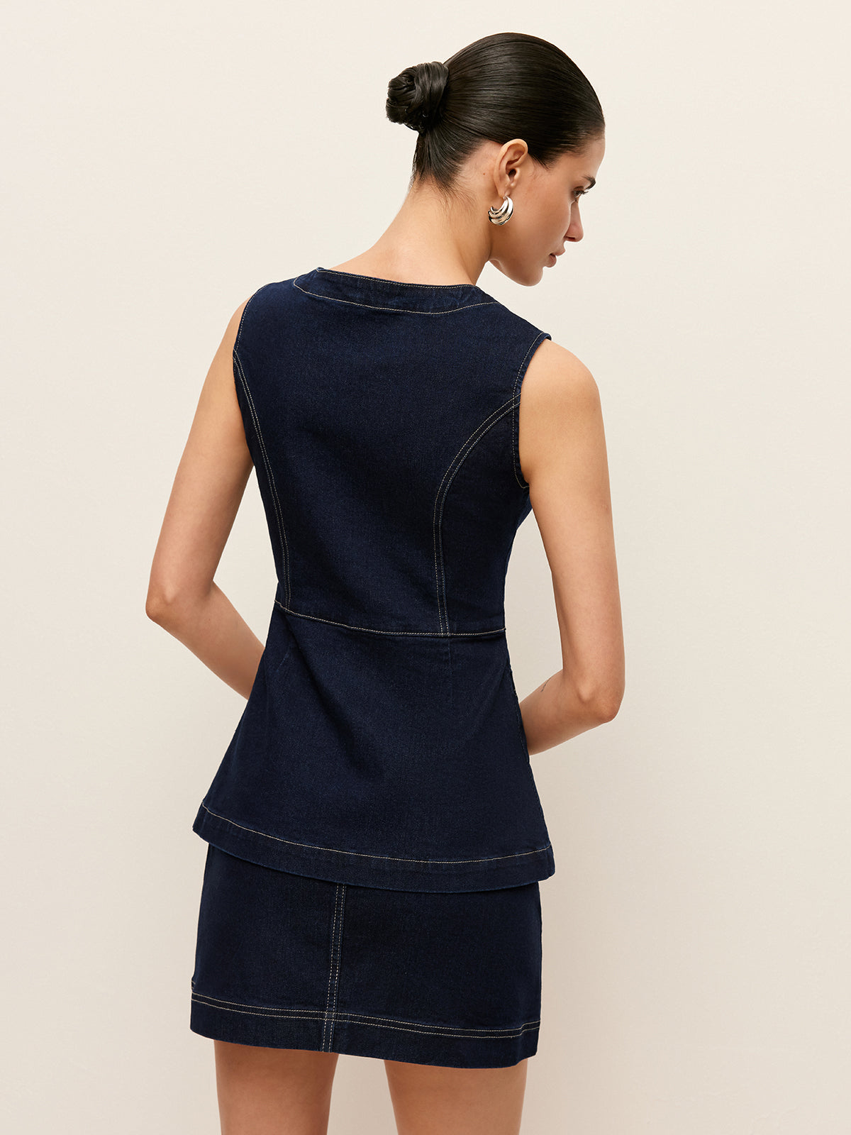 Jeansweste mit Taschen und Knopfleiste