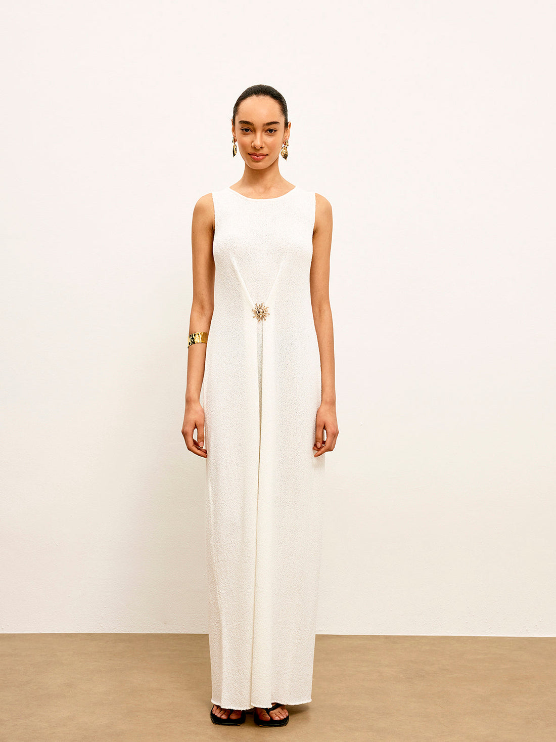 Ärmelloses Strick-Maxikleid mit Metalldetails