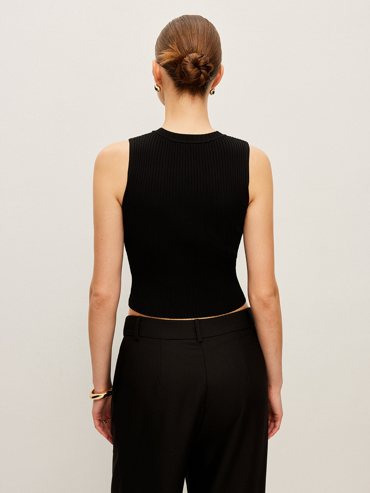 Gerippte Strickweste mit Metalldetails