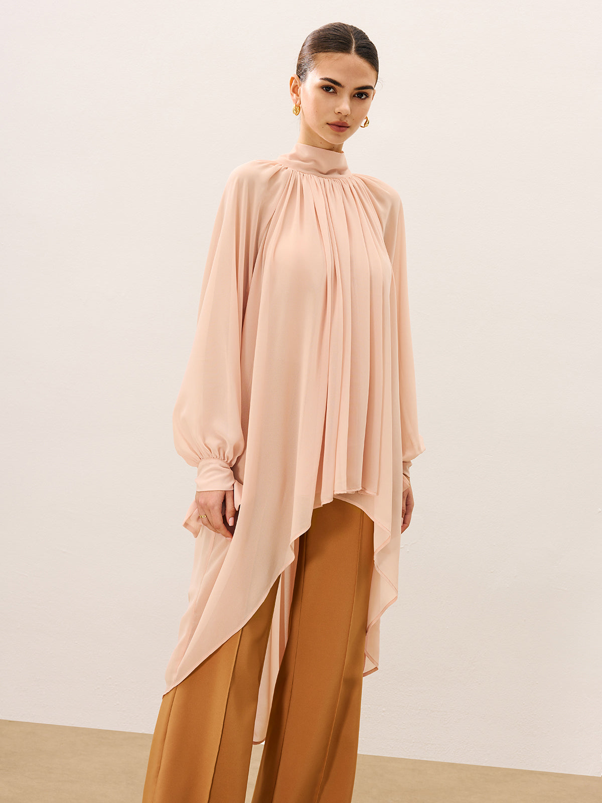 Rüschenbluse aus Chiffon in großen Größen, leicht transparent