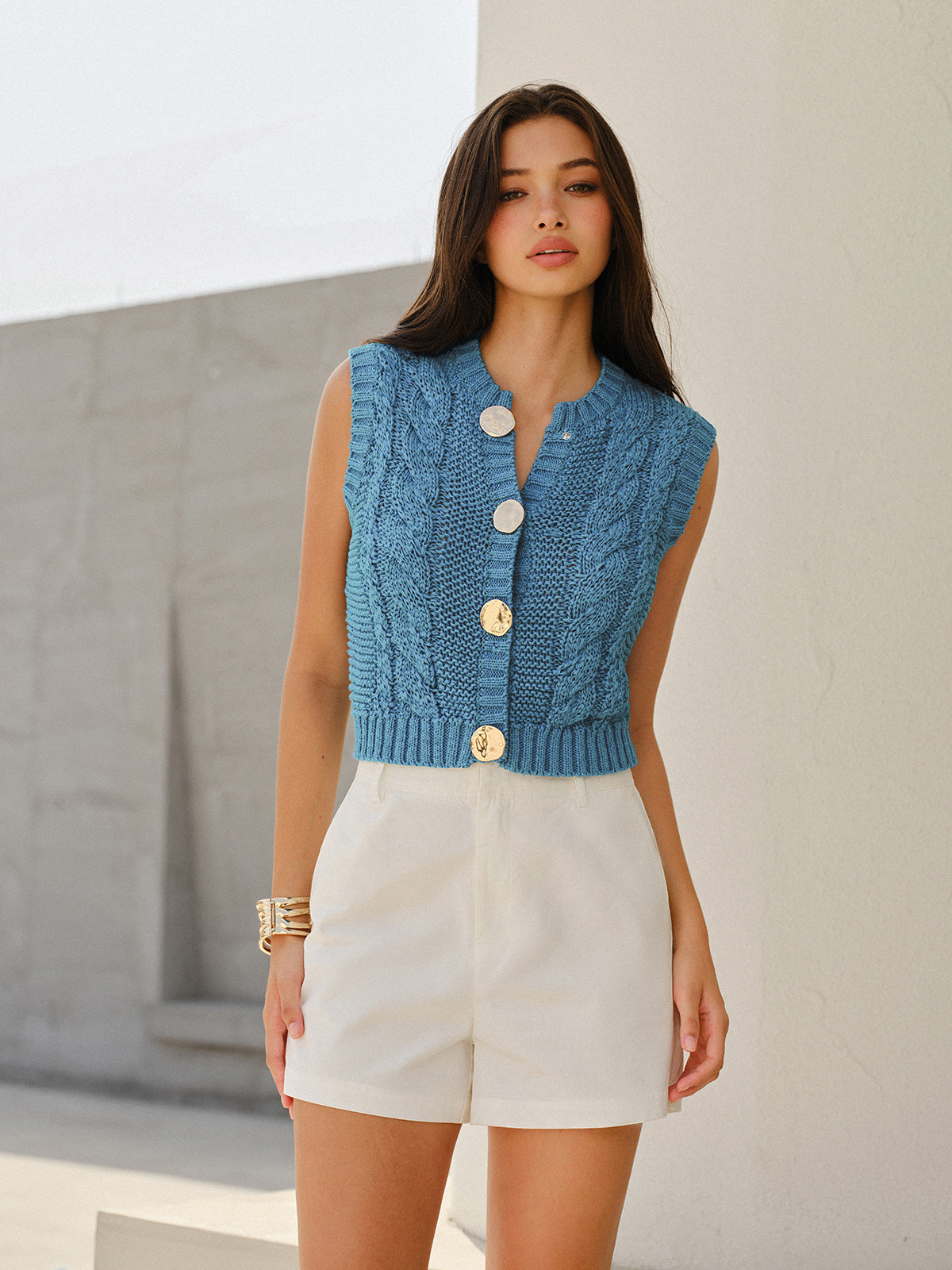 Cable Knit Sleeveless Buttoned Vest