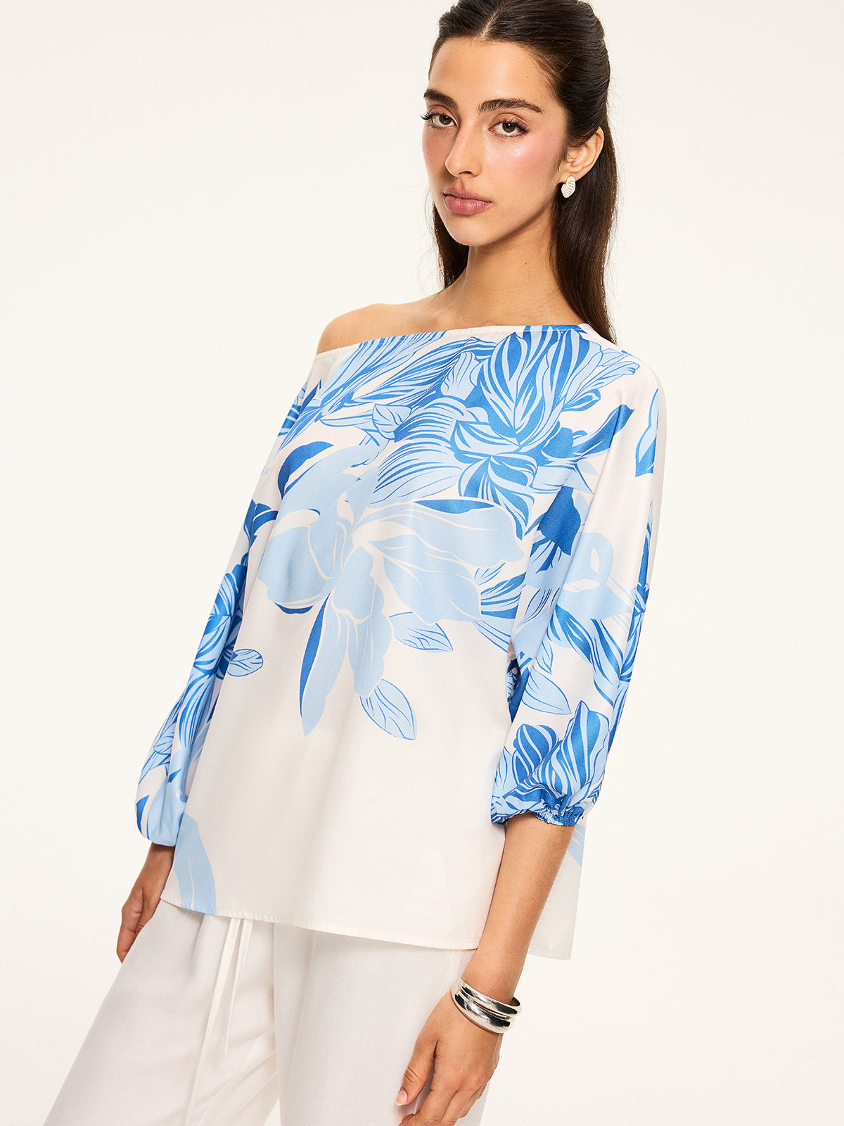 Off-the-shoulder floral print blouse