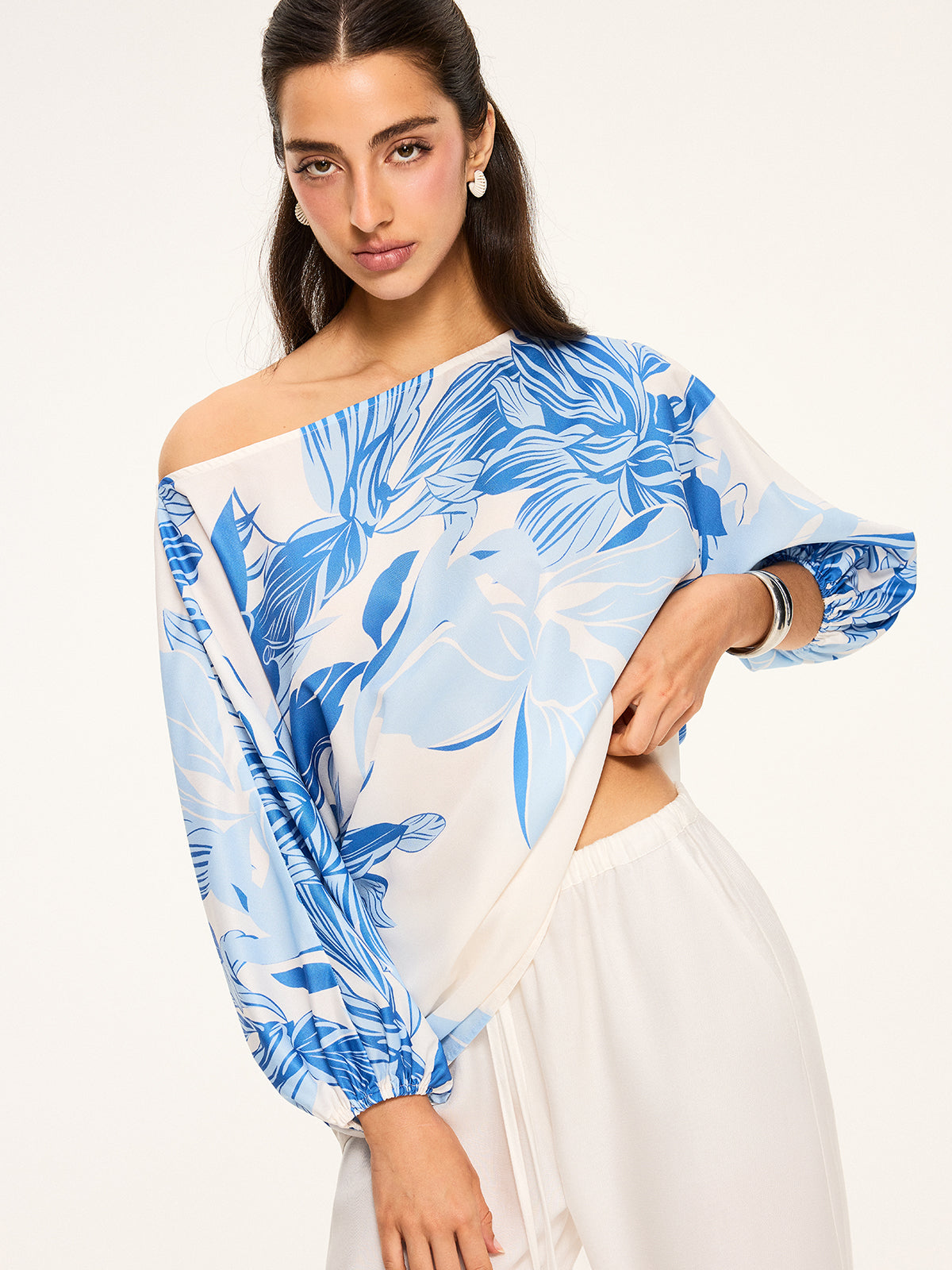 Off-the-shoulder floral print blouse