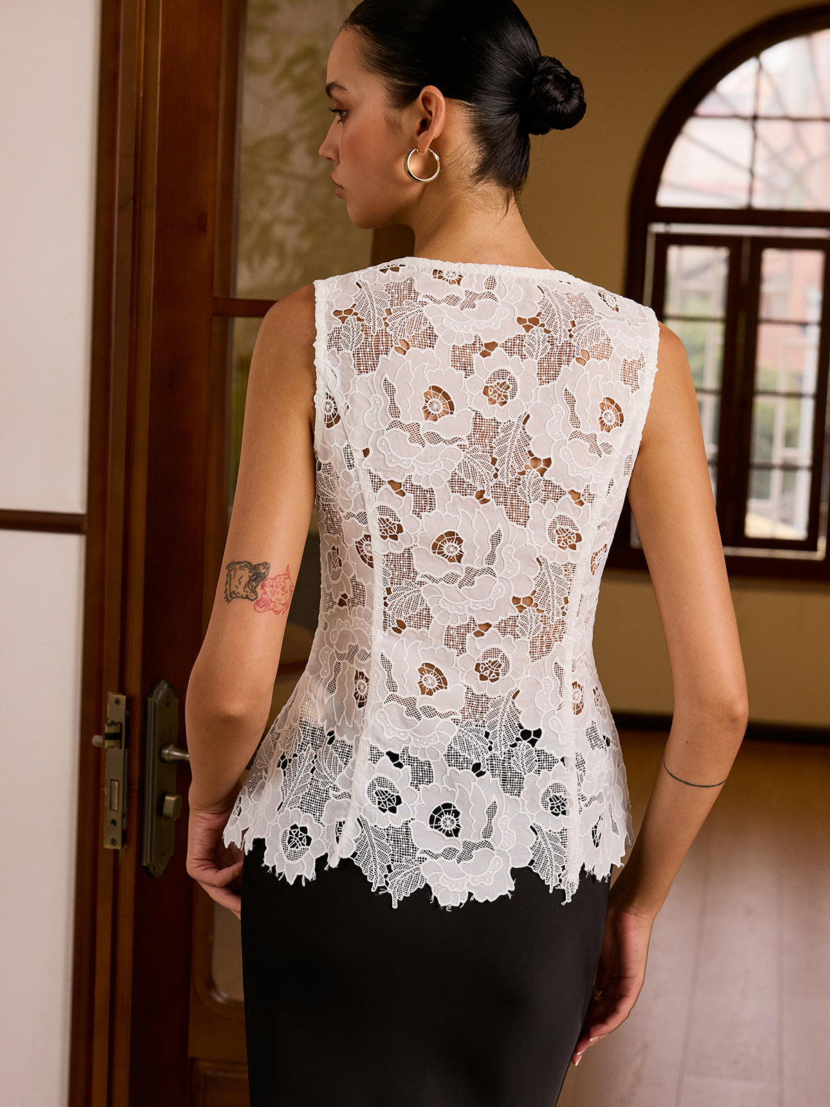 Lace Color Blocking Vest