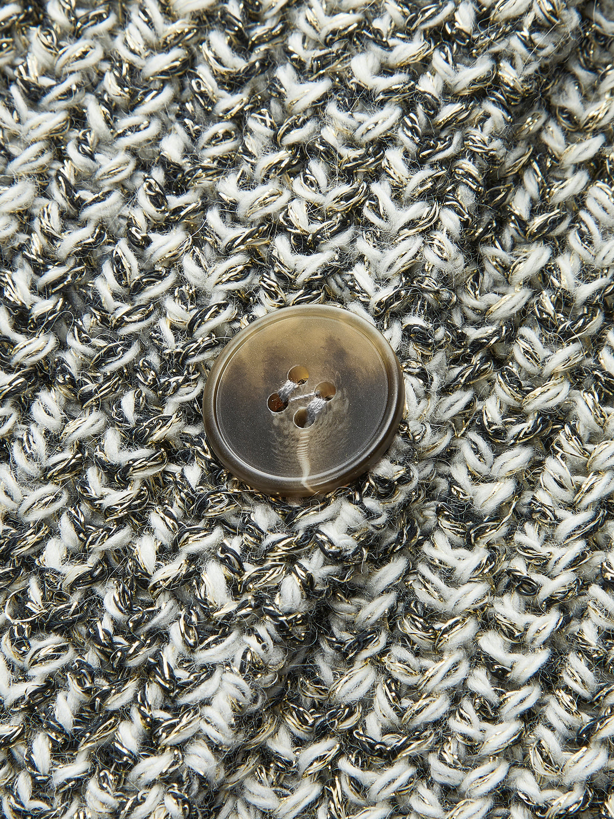 Strickweste mit Knöpfen