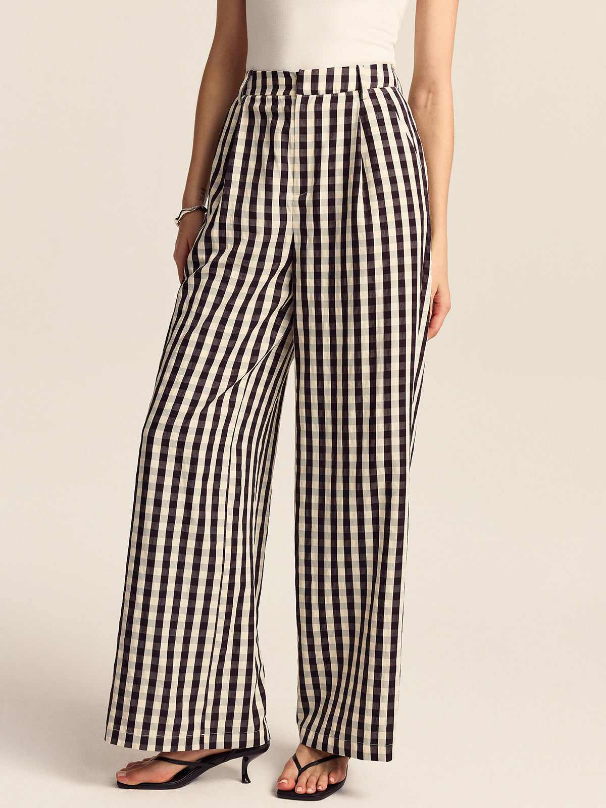 Karierte Hose mit weitem Bein 