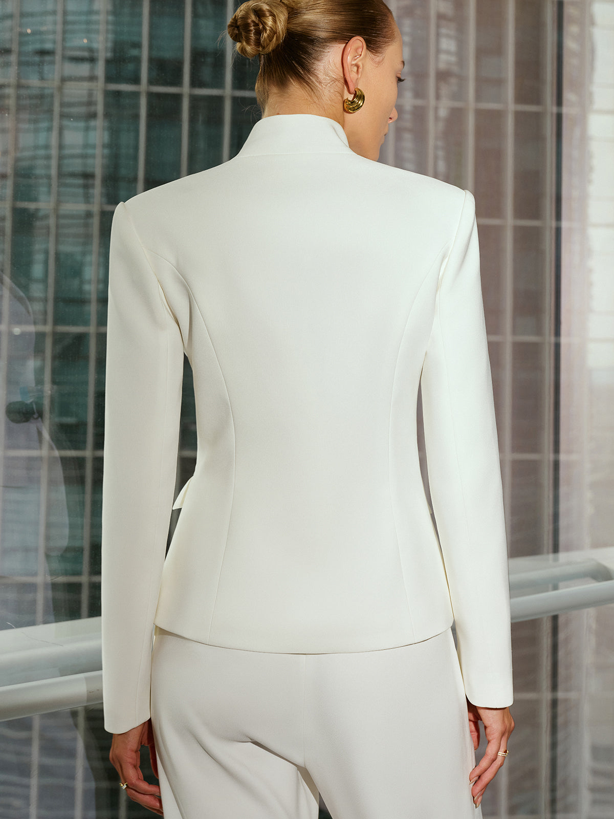 Toka Detaylı Dik Yakalı Blazer