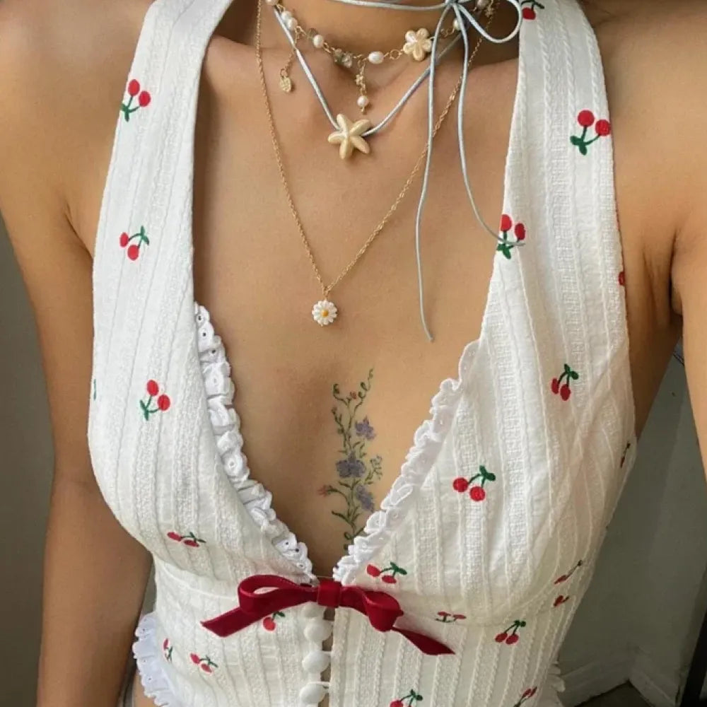 Kirschmuster-Bluse mit Neckholder 