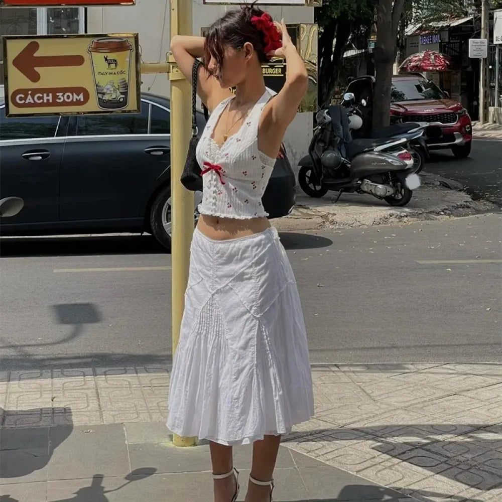 Kirschmuster-Bluse mit Neckholder 