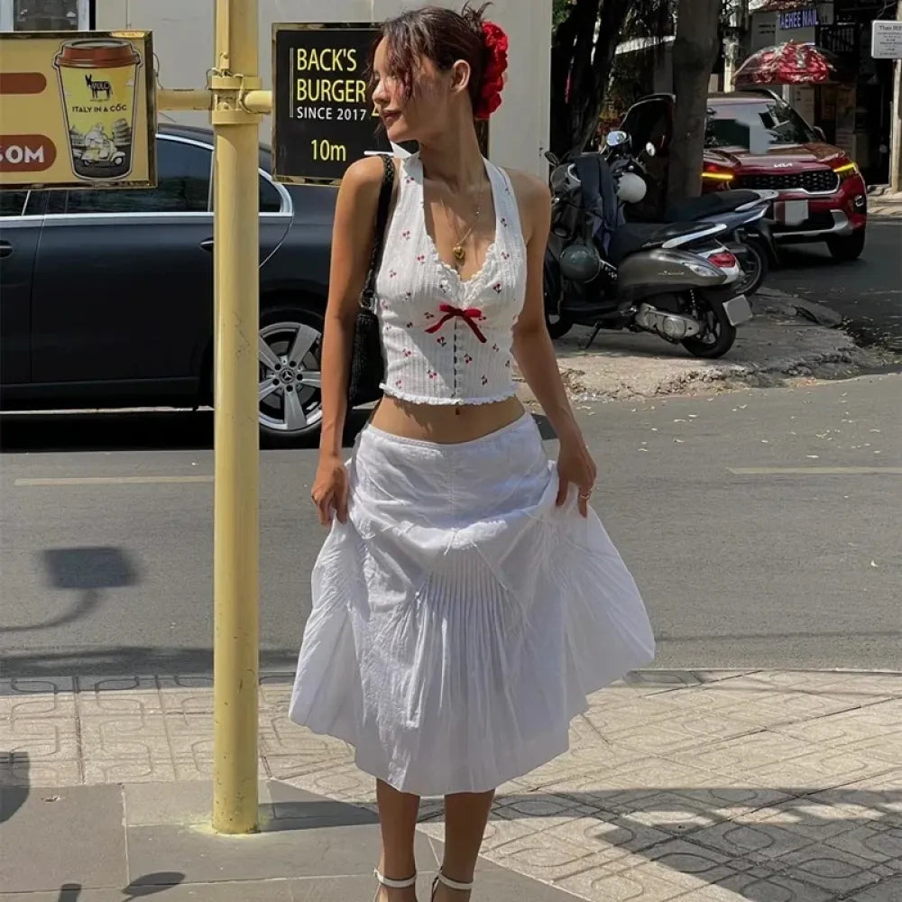 Kirschmuster-Bluse mit Neckholder 