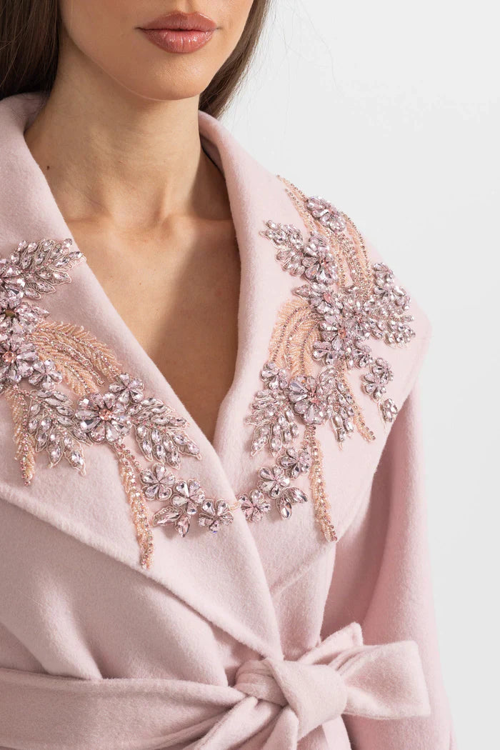 Tilki Kürk Manşetli ve 3D Çiçek Detaylı Kaşmir Palto