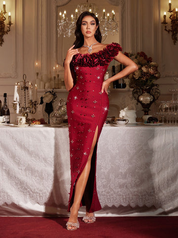 Finella schulterfreies Maxikleid mit Blumenmuster und Bandagenärmeln