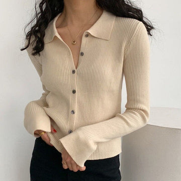 Dünne Bluse mit Knöpfen