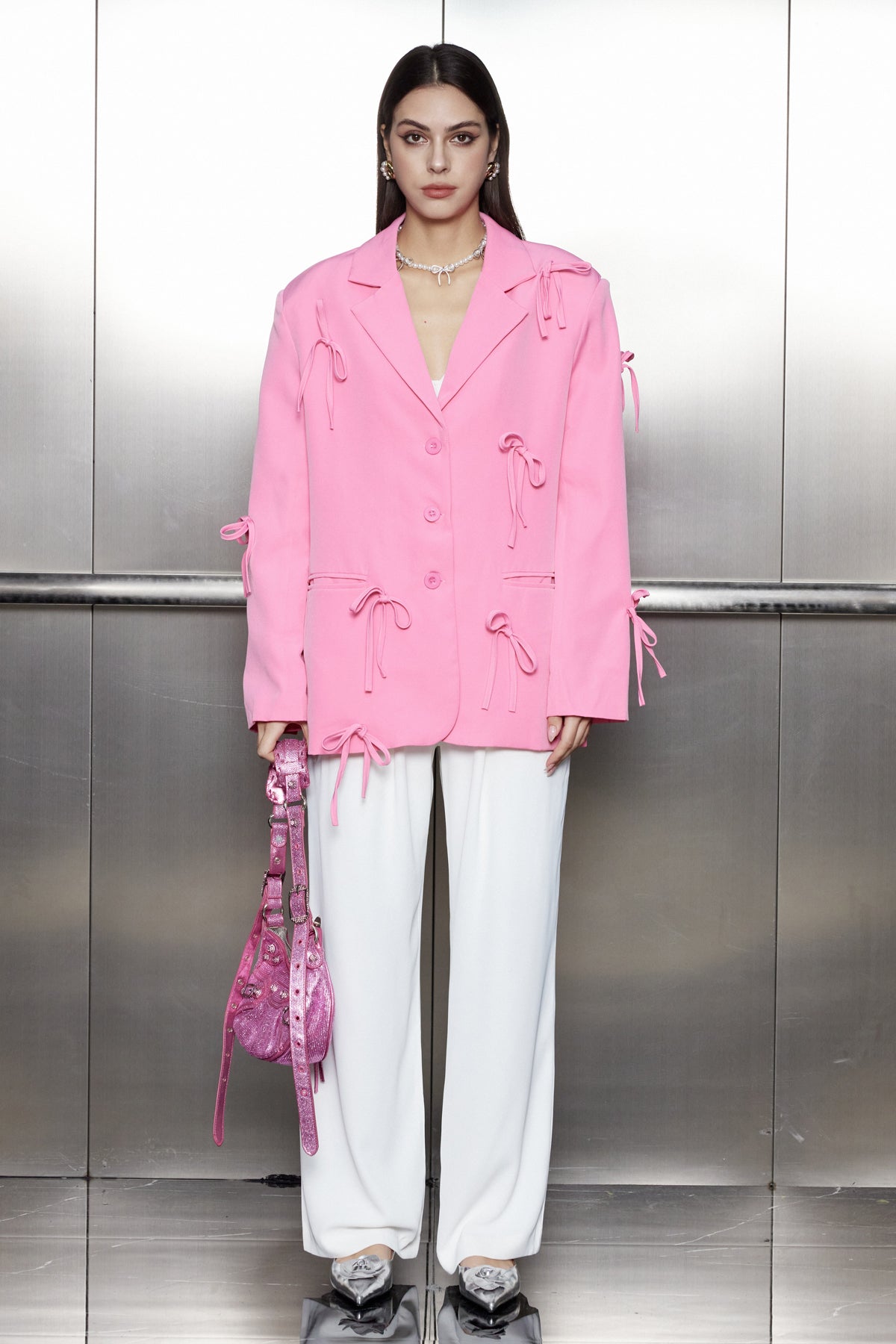 Hallo Blazer mit Schleifenkragen