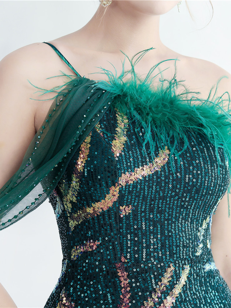 Elegantes Maxikleid Idalia mit Federverzierungen