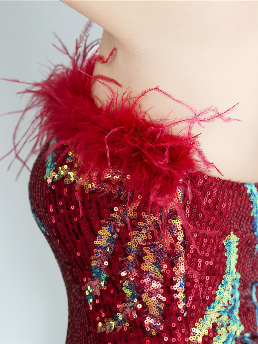 Elegantes Maxikleid Idalia mit Federverzierungen
