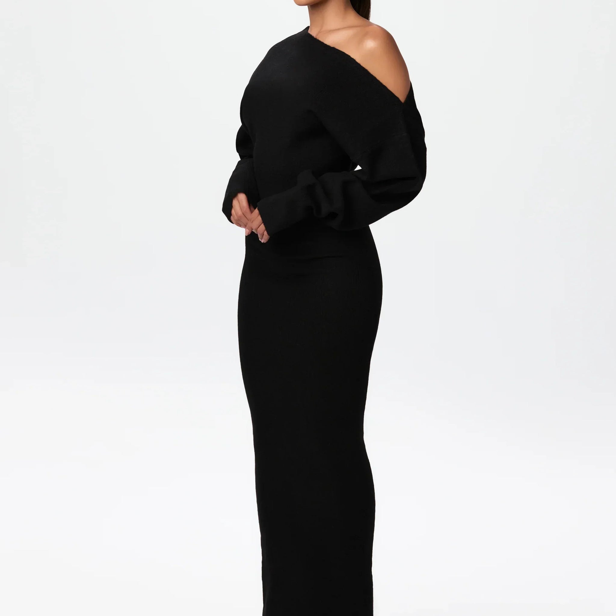 Mimi Omuzları Açık Örgü Elbise