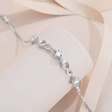 Sonsuz Işıltı: 925 Ayar Gümüş Moissanite Bileklik