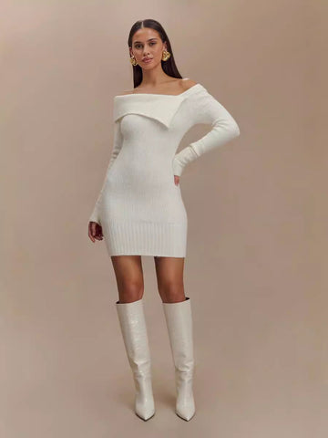 Düşük Yaka Örme Mini Elbise Kemersiz