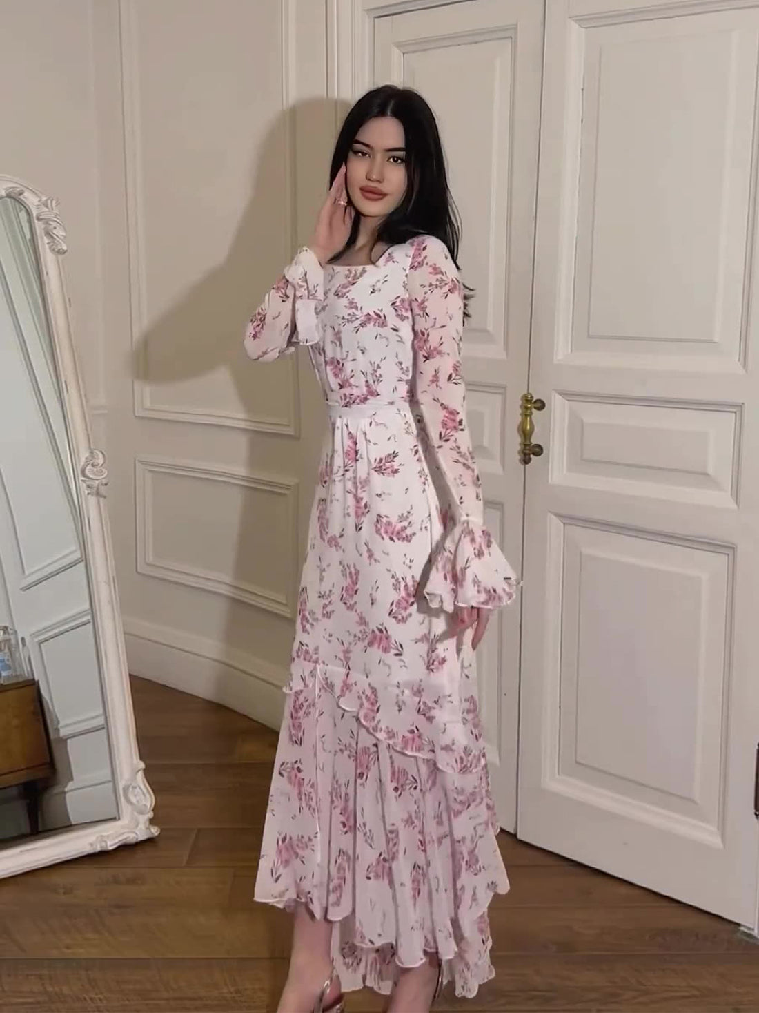 Alisora Romantik Çiçek Desenli Uzun Şifon Elbise