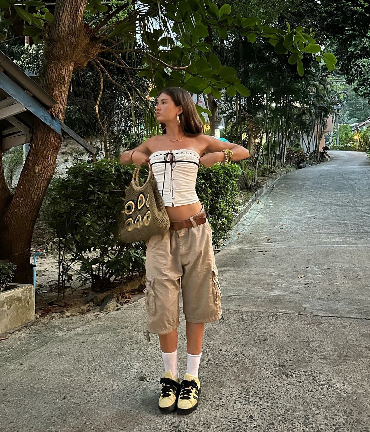 Eily Vintage Crop Bluse