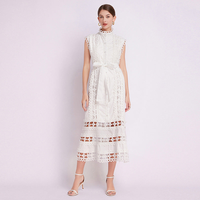 Ärmelloses Maxikleid mit Häkeldetails